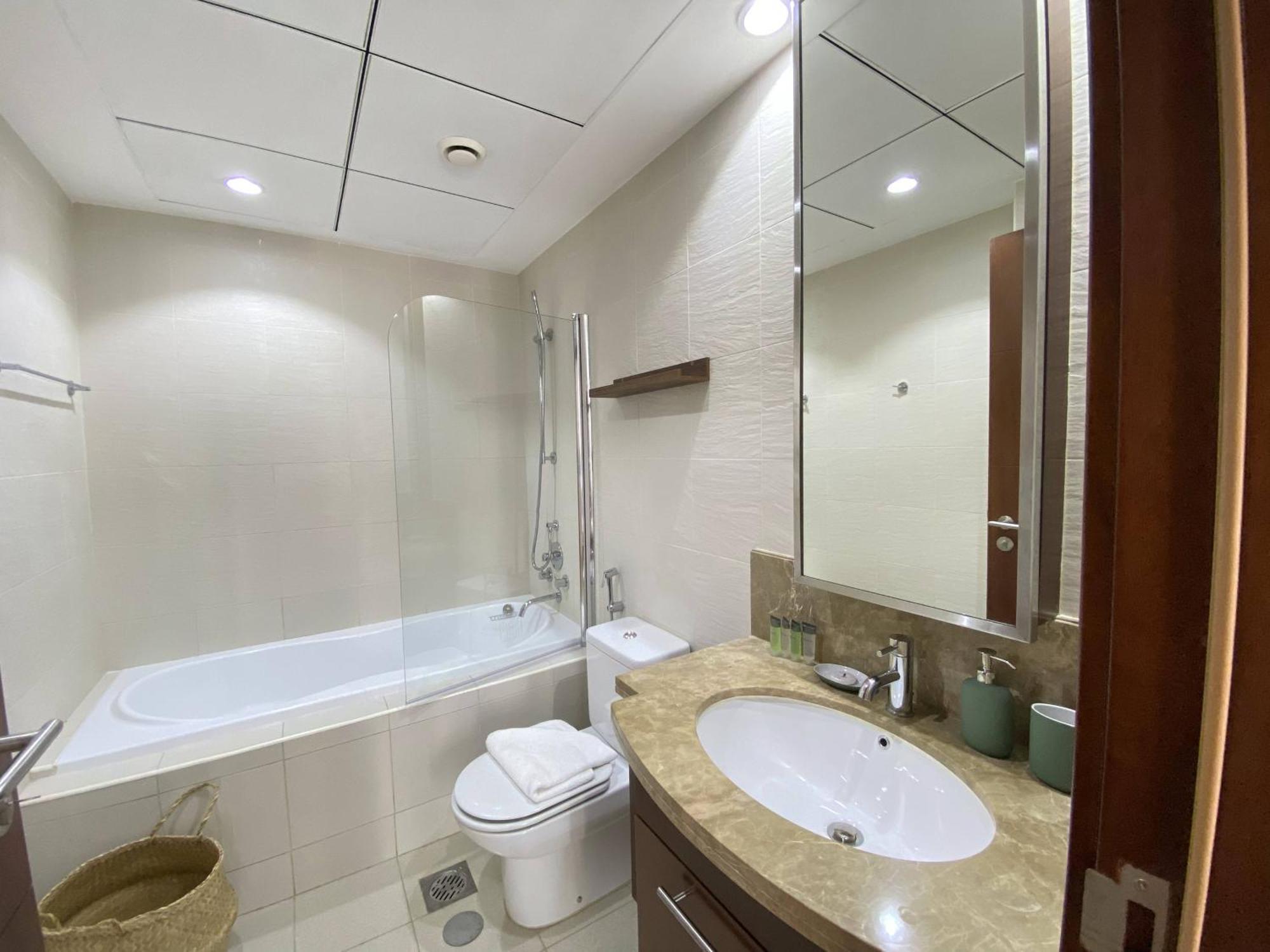 Lux Bnb Standpoint Tower Burj & Fountain Views Dubai Eksteriør bilde